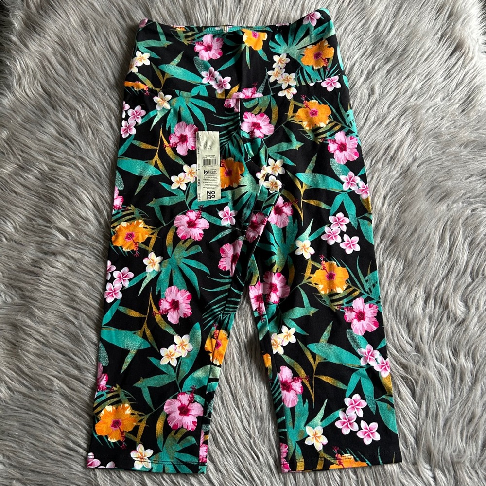 No Boundaries Capri Leggings Womens Size Small Tropical Floral Stretch Pants
